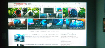 Websites zijn ook leesbaar. (f/1.6 1/20 sec ISO 400) (Foto bron: Notebookcheck)