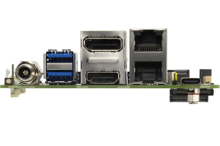 Deze single-board computer ondersteunt in totaal drie 4K-schermen (Afbeelding bron: Aaeon)