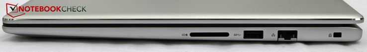 Rechts: SD-kaartlezer, USB-A 3.1 Gen 1, LAN, Kensington