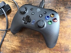 EasySMX ESM-9124 is een Switch Pro Controller met programmeerbare turbo- en macrotoetsen voor $35 USD