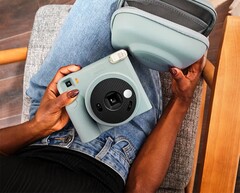De Fujifilm Instax Square 2 kan de uitstraling van foto's aanpassen met filters.