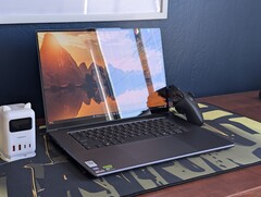 De Lenovo Pro 9 16IPH11 is opgefrist met nieuwe externe functies, maar de afbeeldingen met lage resolutie van Lenovo doen hem geen recht
