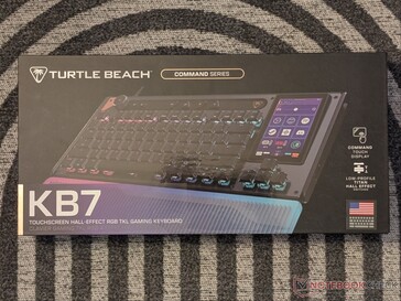 Verkoopverpakking van het Turtle Beach Command Series KB7-toetsenbord.