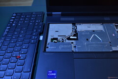 Lenovo ThinkPad P16 Gen 2: toetsenbord verwijderd