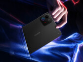 De Win Tablet heeft een 8,4-inch scherm. Op de afbeelding: een promotiefoto die het compacte ontwerp van het apparaat laat zien.