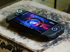 De Legion Go 2 krijgt naar verwachting ook een goedkopere SteamOS-versie, net als de Legion Go S daarvoor. (Afbeeldingsbron: Notebookcheck)