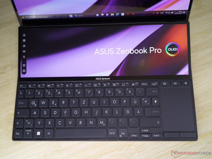 Asus Zenbook Pro Duo 14 invoerapparaten