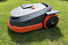 De Segway Navimow X3 wordt geleverd met een groot aantal functies. (Afbeeldingsbron: Marcus Schwarten / Notebookcheck)