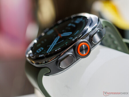 Zijprofiel van de Samsung Galaxy Watch Ultra 2 (zie afbeelding)