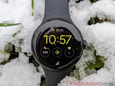 De Pixel Watch is mogelijk krasbestendiger dan zijn opvolger. (Afbeeldingsbron: Notebookcheck)