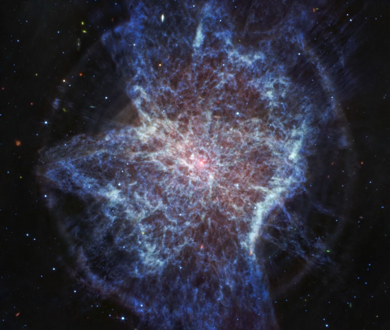 Midden-infraroodopname van planetaire nevel NGC 6072 (Afbeeldingsbron: NASA, ESA, CSA en STScI)