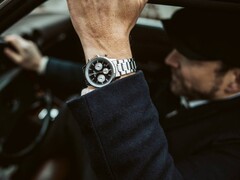 De Casio Edifice EFR-575-serie chronografen staat vermeld als 