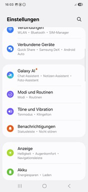 Samsung Galaxy S25 smartphone test