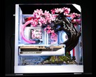 De op maat gemaakte pc „Cherry Bloom“ is voorzien van bloemblaadjes van een warmtegevoelige titaniumlegering.