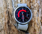 De Galaxy Watch7-serie komt waarschijnlijk niet voor de zomer, Galaxy Watch6 Classic afgebeeld. (Afbeeldingsbron: Notebookcheck)