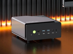 De GMKtec K12 heeft dubbele M.2 2280 en SO-DIMM slots binnen zijn kleine behuizing. (Afbeeldingsbron: GMKtec)