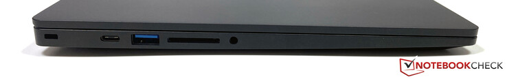 Linkerzijde: Kensington Lock, USB-C 3.2 Gen.2 (DisplayPort 1.4, PowerDelivery), USB-A 3.2 Gen.1, SD-lezer, 3,5 mm stereo