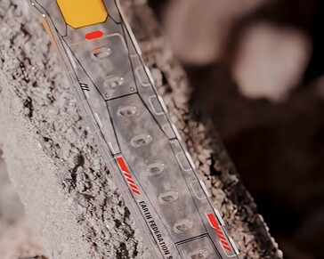 Transparante band van de G-Shock x Mobile Suit Gundam