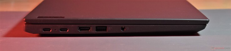 koppelingen: USB4, USB C 3.2 Gen 2, HDMI, USB A 3,2 Gen 1, 3,5mm Audio