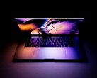 De MacBook Pro zal naar verwachting binnenkort worden uitgerust met een tandem OLED-beeldscherm. (Afbeeldingsbron: Daniel Korpai)