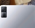 De Redmi Pad heeft naar verwachting een royale 7.800 mAh batterij. (Beeldbron: Xiaomi/MySmartPrice - bewerkt)