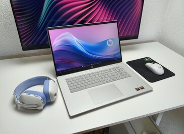 HP OmniBook 3 17