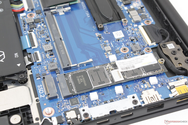 Systeem ondersteunt tot twee M.2 2280 PCIe4 SSD's