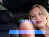 De cabinecamera van Tesla vervangt de zeurpieten op het stuur (afbeelding: Zoomtopia/YouTube)
