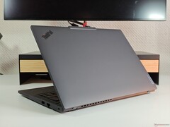 De Lenovo ThinkPad T14 Gen 6 AMD.
