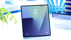 In een uitgelekte hands-on-video lijkt de opvolger van de Samsung Galaxy Z Fold 7 vrijwel vouwvrij te zijn.