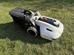 Veegmachine gemonteerd