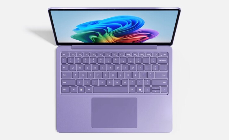 De Microsoft Surface Laptop zal opnieuw worden aangeboden met een 13-inch of 15-inch beeldscherm.
