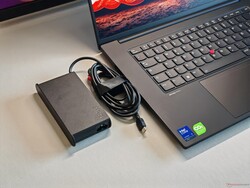 voedingsadapter van 140 watt