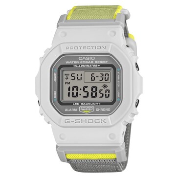 G-Shock DW-5600MNC-7A8 met een witte rand