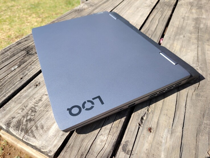 Warzone was waar de Lenovo LOQ 16IRH8 echt zijn best deed. (Afbeeldingsbron: Darryl Linington - Notebookcheck)