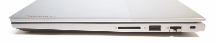 SD-kaartlezer; USB Type A (3.2 Gen 1); RKJ45 (LAN); Kensington-slot