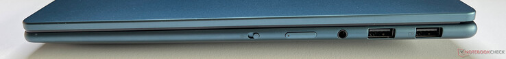 Rechts: eShutter, aan/uit-knop, 3,5-mm audio, 2x USB-A 3.2 Gen 1 (5 GBit/s, 1x always-on)
