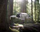 De DJI Mini 4 Pro tijdens de vlucht. (Afbeelding bron: Roland Quandt &amp; WinFuture)