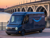 Eerste elektrische bezorgtrucks van Amazon gaan de weg op (foto: Rivian)