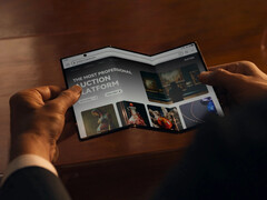 Huawei zal de Mate XT, op de foto, naar verwachting over minder dan twee maanden vervangen. (Afbeeldingsbron: Huawei)