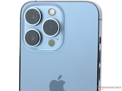 Apple gebruikte Sky Blue voor het laatst op een iPhone voor de iPhone 13 Pro-generatie. (Afbeeldingsbron: Notebookcheck)
