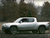 Video's van de Rivian R1T met een Tank Turn laten zien waarom de functie is geschrapt. (Beeldbron: Rivian op YouTube)