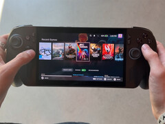 Bazzite OS lijkt een veel betere ervaring te bieden dan Windows 11. Afgebeeld: de gaming handheld waarop het eerstgenoemde OS draait. (Afbeeldingsbron: Cyber Dopamine)