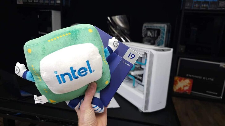 Intel reviewpakket. (Afbeeldingsbron: @9550Pro)