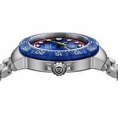 De Red Bull Racing Solargraph van TAG Heuer.