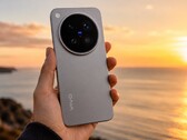 Een officiële videodemonstratie van Vivo laat zien hoe goed de op LOFIC gebaseerde hoofdcamera van de X500 Pro Max presteert in vergelijking met een sensor zonder LOFIC-technologie.