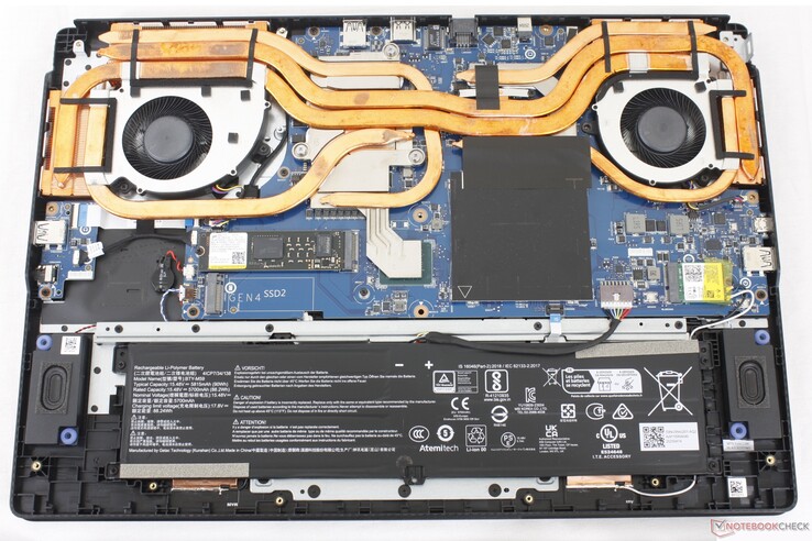 MSI Crosshair 18 HX AI ondersteunt 2x DDR5 SODIMM en 2x M.2 2280 SSD-upgrades