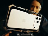 De iPhone 17 Pro Max heeft een 48MP telefotocamera met een 56% grotere sensor (Afbeeldingsbron: Apple)