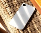 Het is onzeker of de iPhone 16e volgend jaar een vervolg krijgt. (Afbeeldingsbron: Thai Nguyen)