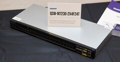 De nieuwe QSW-M7230-2X4F24T van QNAP. (Afbeeldingsbron: Andreas Sebayang/Notebookcheck.com)